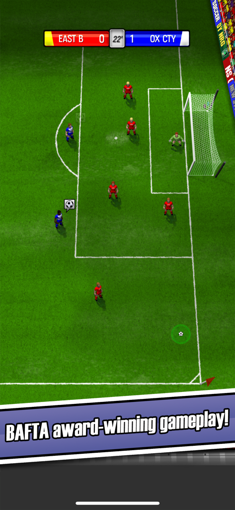 Captura de pantalla de juego de New Star Soccer que muestra una vista de arriba hacia abajo de un partido de fútbol con un banner de "ganador del premio BAFTA".