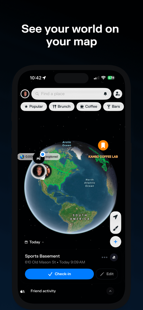 Interface de l'application Superlocal montrant une carte du globe en 3D avec des régions mises en évidence et un bouton d'enregistrement pour les lieux locaux