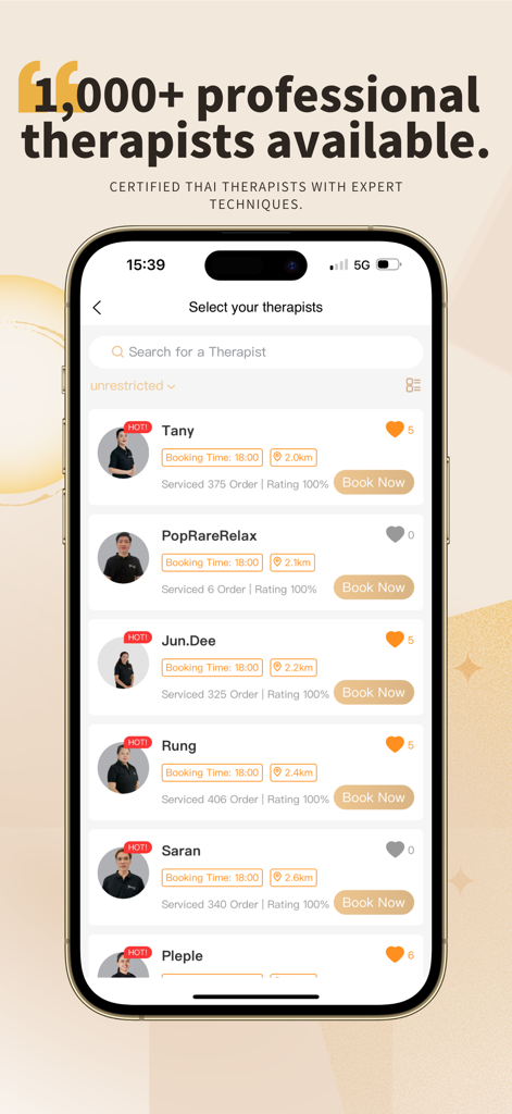 9Nice - Home Massage - Pantalla de la aplicación móvil que muestra una lista de terapeutas de masaje tailandés profesionales y certificados para elegir