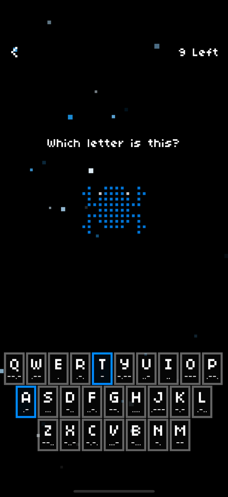 Interfaz de la app Morse Toad mostrando un ejercicio de aprendizaje de código morse con una mascota de sapo pixelado y teclado de letras.