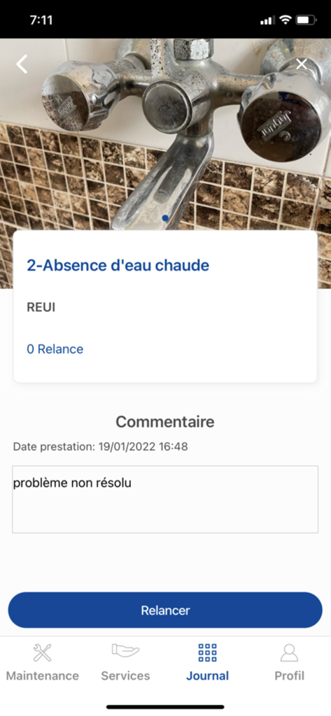 SamFM Smart Request - A mobile app screen showing a maintenance request for missing hot water with a follow up option