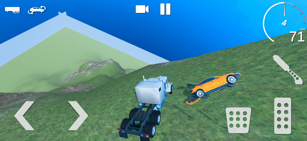 Un camion bianco e un'auto arancione su una collina erbosa in Car Crash Simulator Accident