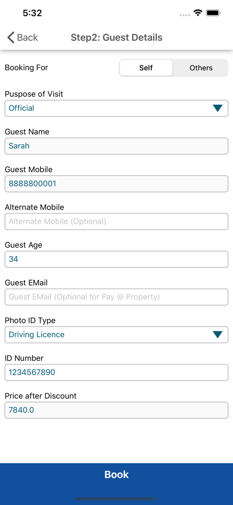 PGO - Schermata dei dettagli dell'ospite dell'app PGO per l'inserimento di informazioni personali e identificazione durante la prenotazione