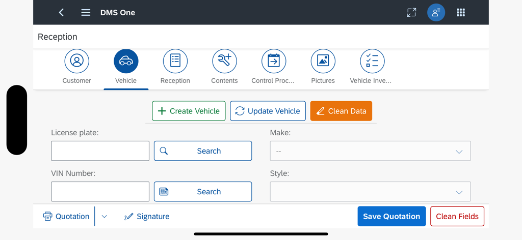 DMS One Mobile - DMS One Mobile interface for vehicle reception showing data entry fields for license plate and VIN number