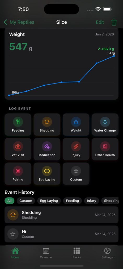 Reptile Tracker: Pets - A mobile app screen showing a pet reptile's weight growth chart and a grid of event logging buttons like feeding, shedding, and vet visits.