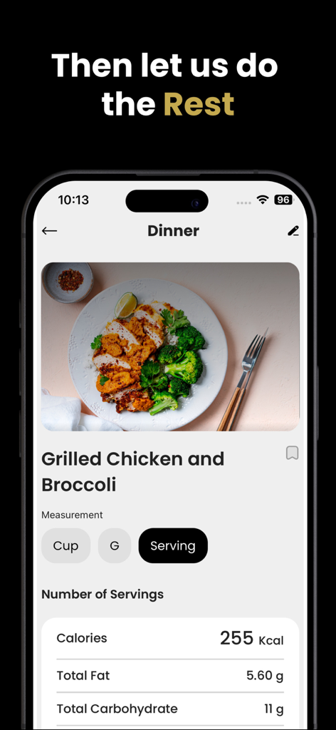 Calorie Calculator: CalMate AI - CalMate AI App-Oberfläche mit Aufschlüsselung der Kalorien und Makronährstoffe für ein Abendessen mit gegrilltem Hühnchen und Brokkoli.
