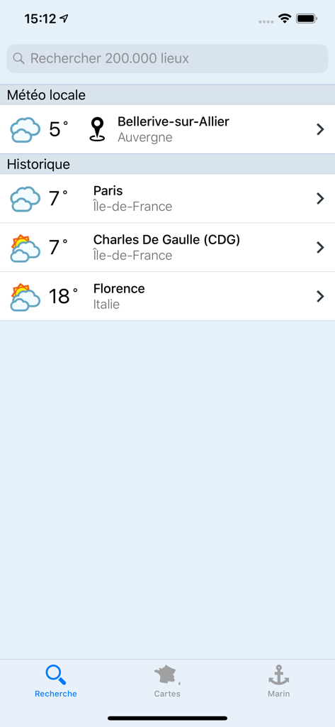Schermata principale dell'app meteo Meteorama che mostra la temperatura attuale e la cronologia delle ricerche per più località.