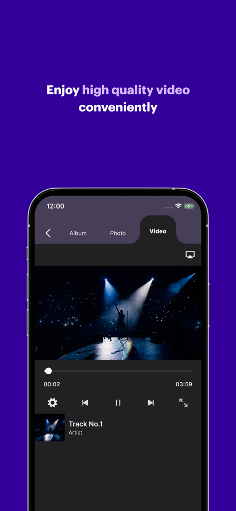 Smart Music Card - Smart Music Cardアプリのビデオプレイヤーインターフェースで、高解像度のコンサート映像が再生されています。