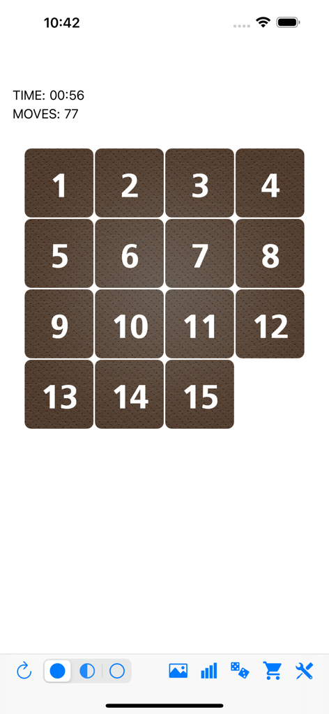Fifteen sliding tiles puzzle - Una cuadrícula completa de 15 rompecabezas con baldosas numeradas que muestran el contador de tiempo y movimientos.