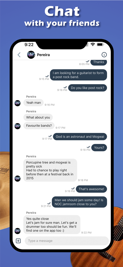 BAJAAO 앱 내 모바일 채팅 인터페이스로, 두 뮤지션이 포스트 록 밴드 결성과 음악적 영향에 대해 논의하고 있습니다.