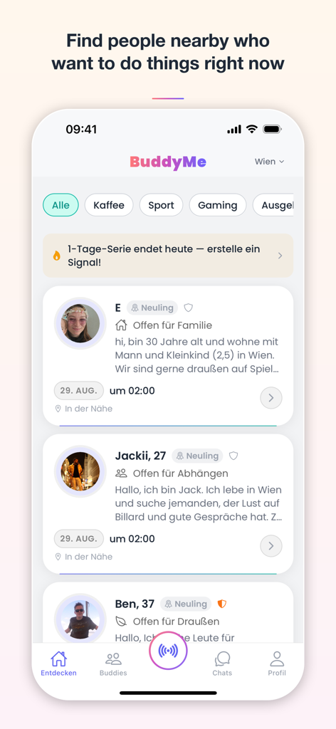 BuddyMe — Meet New People - A tela de descoberta do aplicativo BuddyMe exibindo sinais de perfil para conhecer pessoas por perto para atividades.