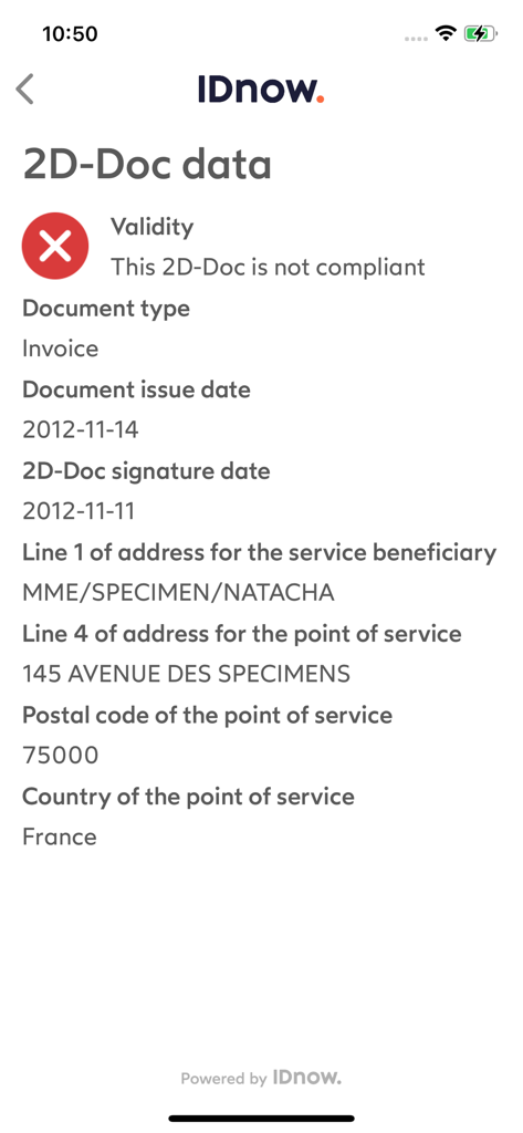 Écran de l'application 2DDocReader affichant une validation de document échouée et les données extraites d'un scan