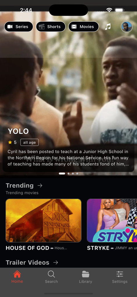 Story Story App - Pantalla de inicio de Story Story App mostrando las series de televisión ghanesas YOLO y STRYKE