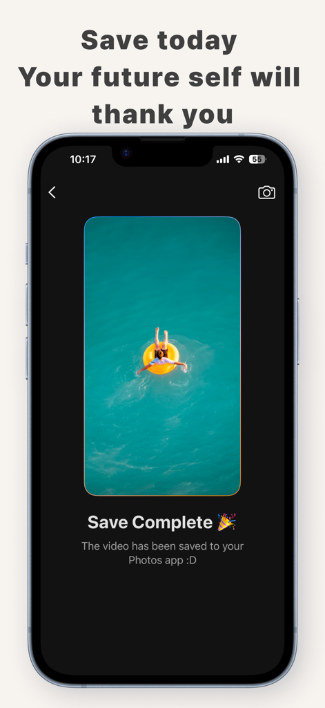 Shardee | Daily vlog camera - Shardee 앱 인터페이스는 여름 휴가 비디오 클립이 있는 저장 완료 확인 화면을 보여줍니다.