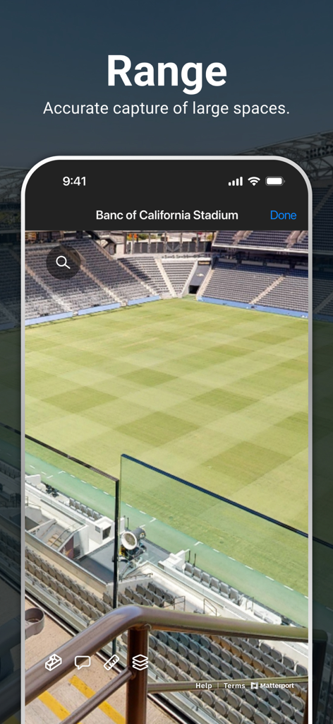 Die Matterport-App-Oberfläche, die eine 3D-Erfassung eines großen Sportstadion-Feldes zeigt