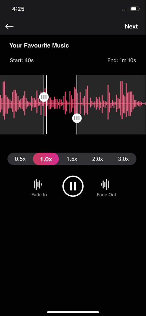 Schermata dell'app mobile per tagliare clip audio, mostrando una forma d'onda rosa e opzioni di velocità di riproduzione