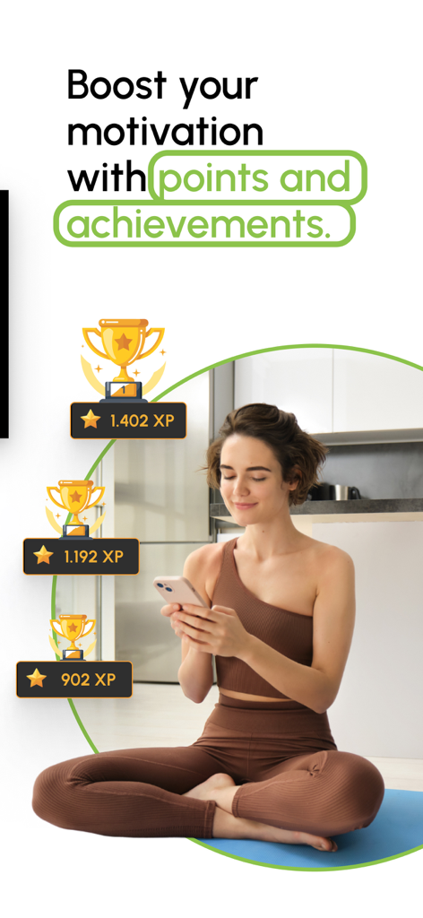 MirrorFit－Somatic Yoga Workout - Eine Frau sitzt auf einer Yogamatte und überprüft ihren Fortschritt und ihre verdienten Motivationspunkte in der MirrorFit App