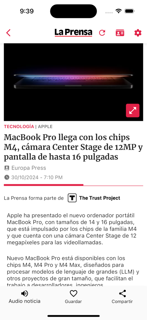 A news article about the MacBook Pro M4 displayed within the La Prensa iPhone app