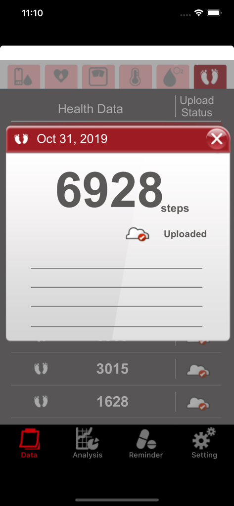 Healthy Check - Tablero de la aplicación Healthy Check que muestra registros diarios de conteo de pasos y el estado de carga de datos.