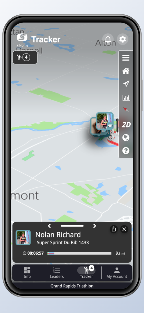 Interface of the Sportstats Tracker app showing an interactive map with live athlete tracking and race progress during a triathlon.