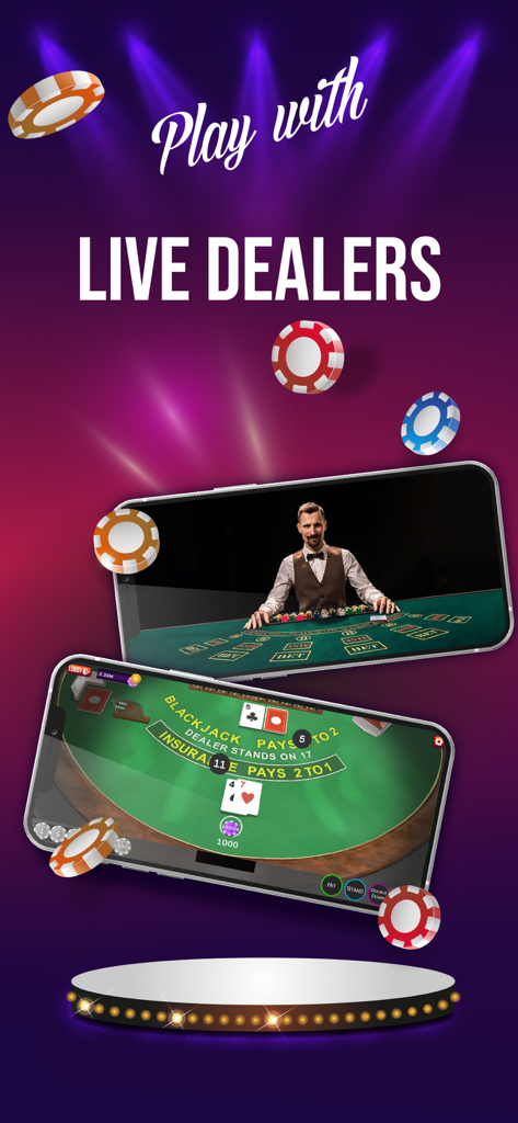 Online Casino: Slots Games - ライブディーラーのブラックジャックゲームプレイとポーカーチップを表示するモバイルアプリのスクリーンショット。「ライブディーラーとプレイ」というテキストが表示されています。