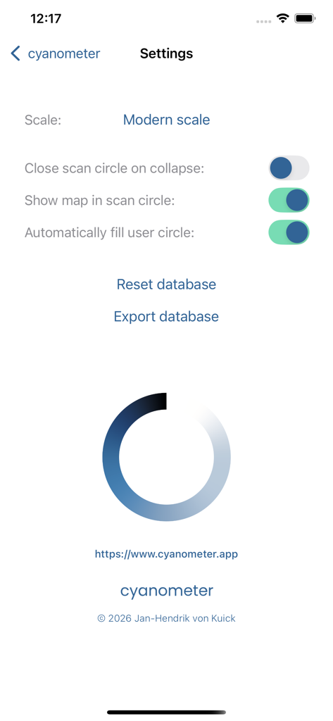 Cyanometer - Cyanometerアプリの設定画面。スケール選択と青い円形グラデーションスケールが特徴です。