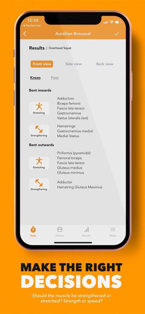 Pantalla de resultados de la sentadilla vista desde arriba mostrando recomendaciones de fortalecimiento y estiramiento muscular para la alineación de las rodillas