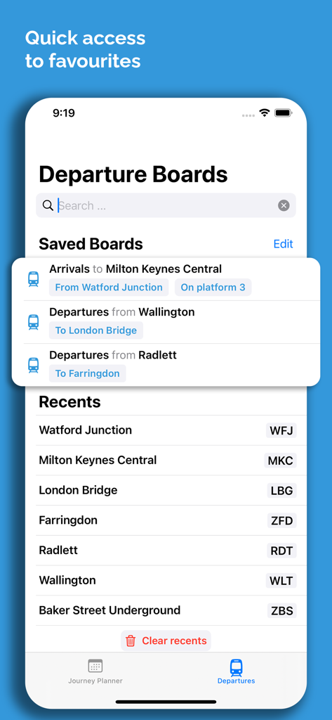 Train Times UK Journey Planner - モバイルアプリのインターフェースで、保存された出発掲示板と最近の列車駅が表示され、迅速な旅行計画が可能