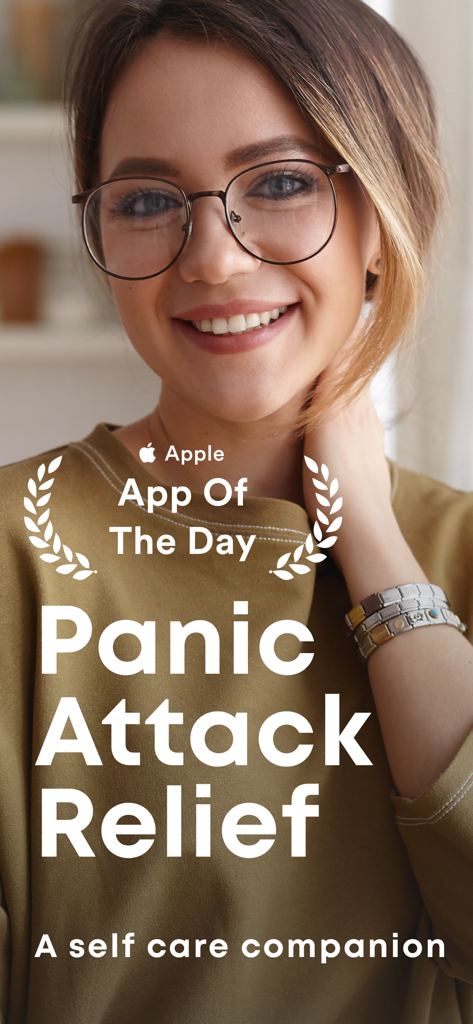 Rootd: Panic Attacks & Anxiety - Mujer sonriente en una pantalla promocional de la aplicación Rootd para el alivio de ataques de pánico y compañero de autocuidado