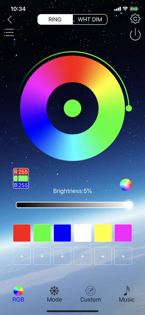 Interfaccia dell'app mobile LAMPADA LED che visualizza una ruota dei colori e un cursore di luminosità per il controllo personalizzato delle luci