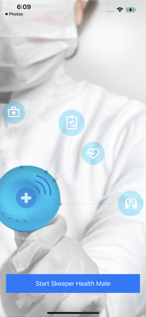 Schermata iniziale dell'app Skeeper Health Mate con icone per il monitoraggio della salute cardiaca e polmonare e un professionista medico.