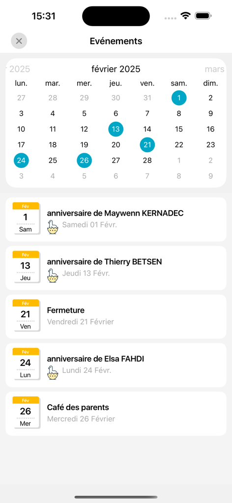 UCPA Odyssée - By Kidizz - Capture d'écran de l'application UCPA Odyssee montrant un calendrier mensuel et une liste d'événements à venir tels que les anniversaires et les réunions parents.