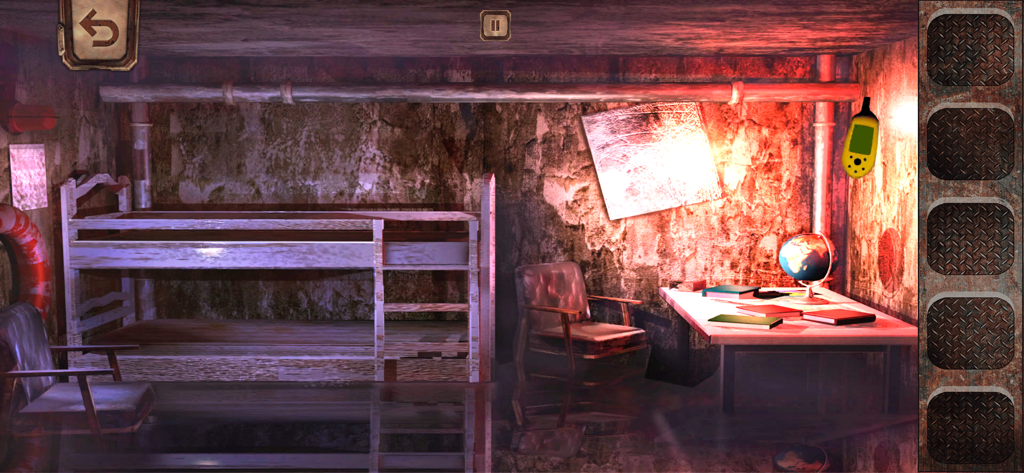 Uma cabine de navio abandonada e assustadora com beliches e uma mesa de quebra-cabeça