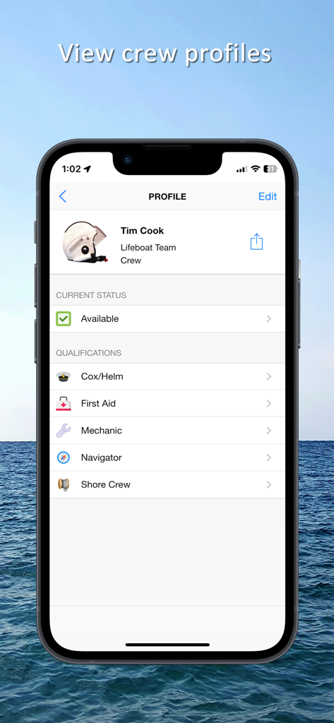 iCrew - Pantalla de smartphone de la aplicación iCrew mostrando el perfil de un miembro de la tripulación con estado y cualificaciones
