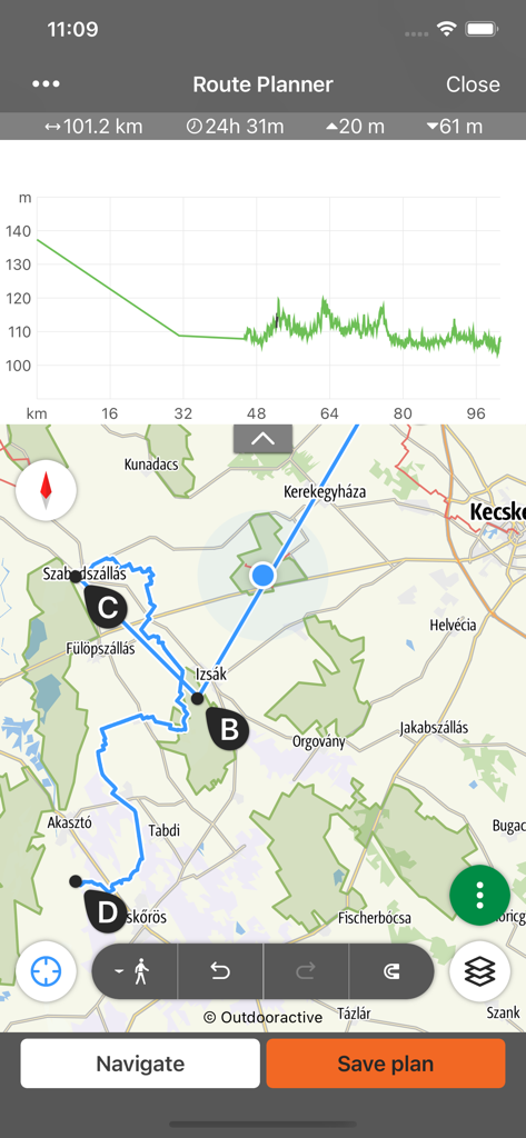 Interfaz de la aplicación Termeszetjaro que muestra una ruta de senderismo planificada con un perfil de elevación y un mapa.