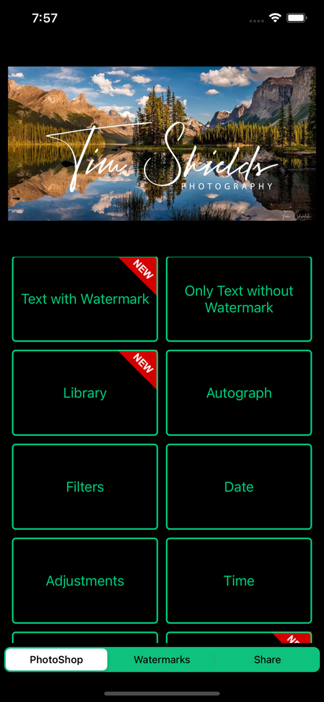 Add Watermark on Photos,Videos - Interfaccia di un'app mobile che mostra strumenti di fotoritocco tra cui filigrana di testo, autografo e filtri con un'anteprima del paesaggio con filigrana.
