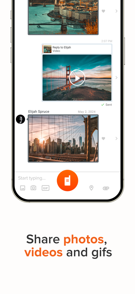 Voxer Walkie Talkie Messenger - Interfaccia dell'app Voxer che visualizza foto, video e GIF condivise all'interno di una finestra di chat.
