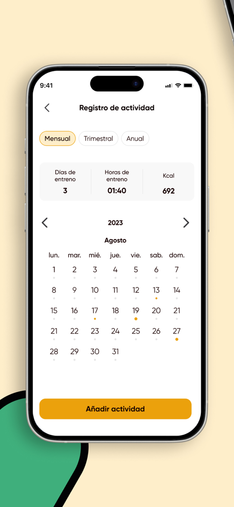 Spotieat - Interfaz de la aplicación Spotieat mostrando un registro de actividad de entrenamiento con un calendario mensual y estadísticas de entrenamiento.