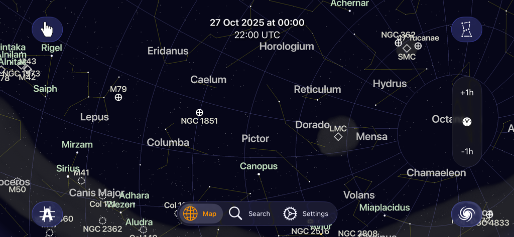 Planisphere - Interface of the Planisphere app showing a detailed night sky map with constellations stars and deep sky objects