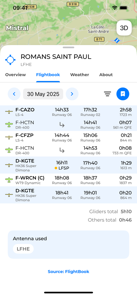 Mistral Gliders - Pantalla de libro de vuelo en la aplicación Mistral Gliders mostrando matrículas de aeronaves y tiempos de vuelo para un aeródromo específico