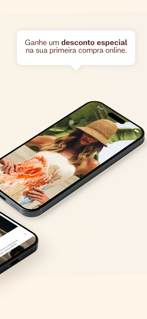 Animale - Moda Feminina - Um smartphone exibindo o aplicativo de moda Animale com uma mensagem promocional de desconto para novos usuários