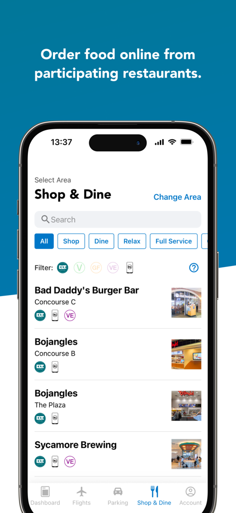 CLT Airport - La aplicación móvil del Aeropuerto CLT que muestra listados de restaurantes y opciones de pedidos de comida móvil en la sección Comprar y Cenar.