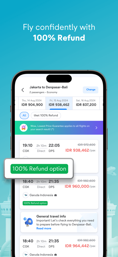 Pantalla de la aplicación móvil que muestra resultados de búsqueda de vuelos de Yakarta a Bali con una opción de reembolso del 100 por ciento resaltada.