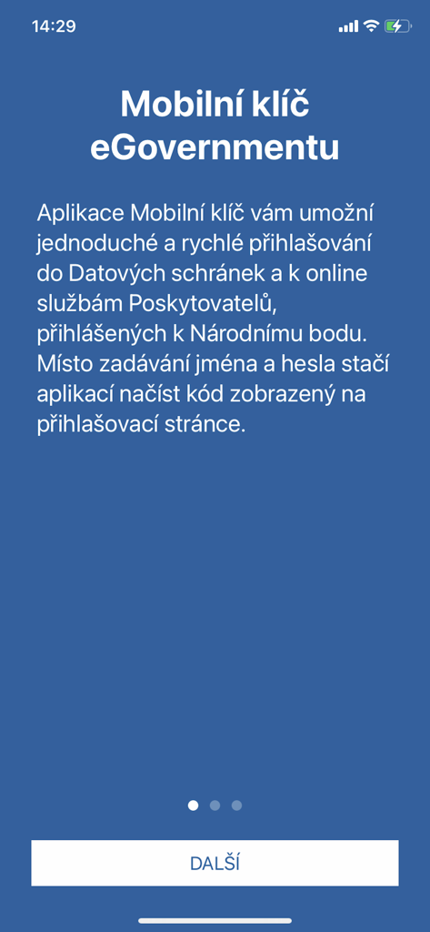 Mobilní klíč eGovernmentu - Welcome screen of the Mobilni klic eGovernmentu mobile app explaining QR code authentication for secure government login.