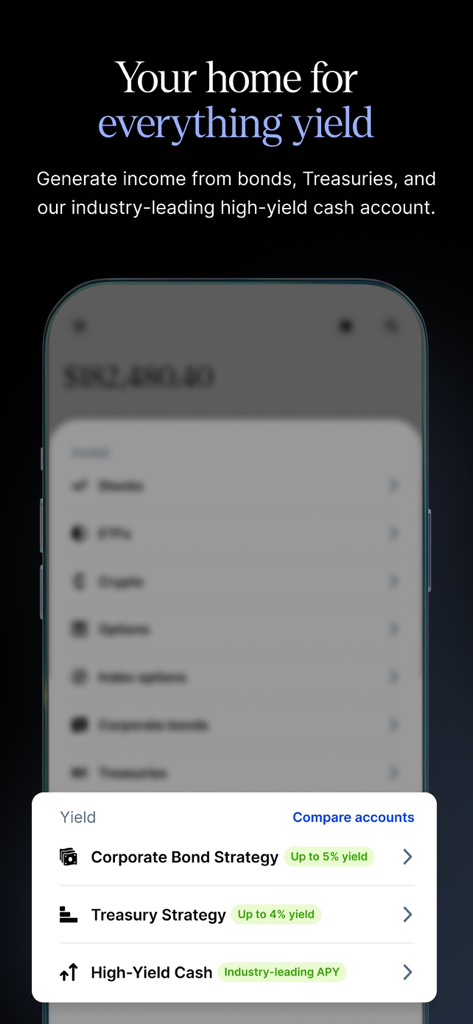 Interface de l'application Public affichant des options d'investissement à rendement, notamment une stratégie d'obligations d'entreprise, une stratégie de bons du Trésor et des comptes de trésorerie à rendement élevé.