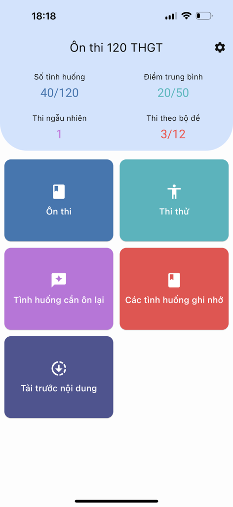 Ôn 120 mô phỏng THGT v2.0.0 - Menú principal de una aplicación de práctica de percepción de peligros para el permiso de conducir vietnamita con opciones de estudio y exámenes de práctica