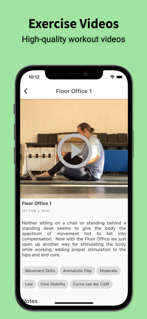 Xtreme Pilates - Pantalla de video de ejercicio de la aplicación Xtreme Pilates para movimientos de oficina en el suelo y estabilidad del core.