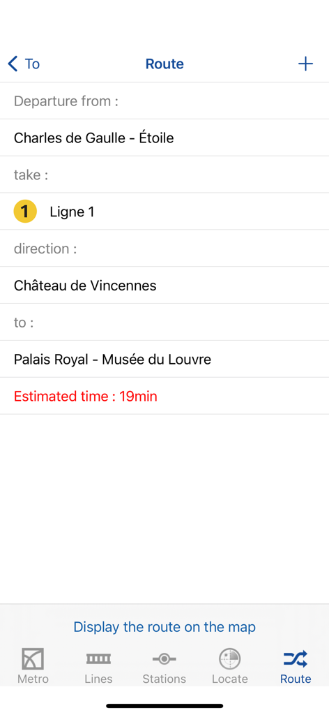 Metro Paris - Map & Routes - Schermata del pianificatore di percorso dell'app Metro di Parigi che mostra un itinerario da Charles de Gaulle Etoile al museo del Louvre con un tempo stimato di 19 minuti