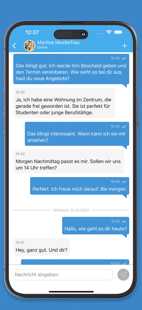 Chat interface in the onOffice CRM app showing professional real estate messaging with a client