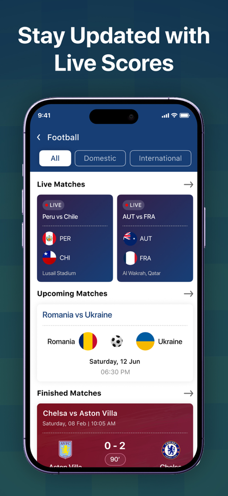 Live Football TV HD Streaming・ - Interface de l'application mobile FootUltras montrant les scores de football en direct et les calendriers des matchs à venir sur un iPhone